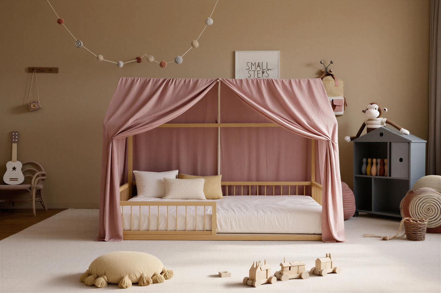 RoseDream Montessori gulta ar noņemamu drošības margu un līstēm komplektā - priedes koka